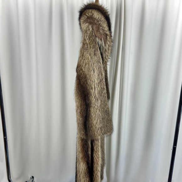 Vintage Sellers-Gough Toronto Racoon Fur Coat •  Fully Lined • Winter • Small - Picture 9 of 10